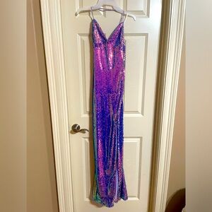 Lulus purple sequin formal. Size S. Like New condition. Tie back.